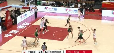 宫鲁鸣表情